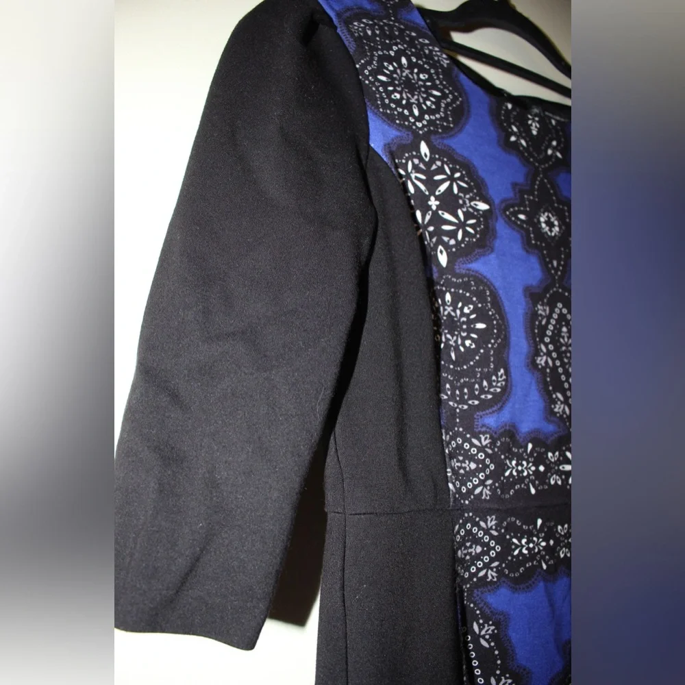 Adrianna Papell Women's Jewel Printed 3/4 Sleeve Fitted Blue Black Dress Size 4 - Picture 5 of 10